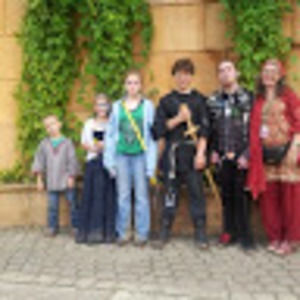 Meet your Posher, Cari